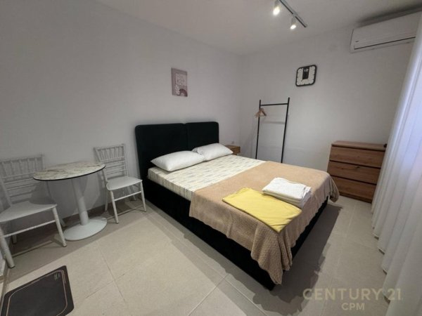 Tirane, jepet me qera Vile 2 Katshe Kati 1, 110 m² 1.500 € (Pazari i Ri)