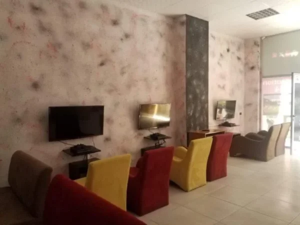 Tirane, jepet me qera ambjent biznesi Kati 0, 60 m² 400 € (Misto mame)