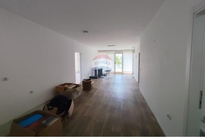 Tirane, jepet me qera zyre , 100 m² 1.500 € (ID: 530481005-41)