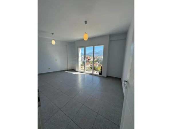 Tirane, shitet apartament 2+1+Aneks+Ballkon Kati 7, 96 m² 177.000 € (OXHAKU)