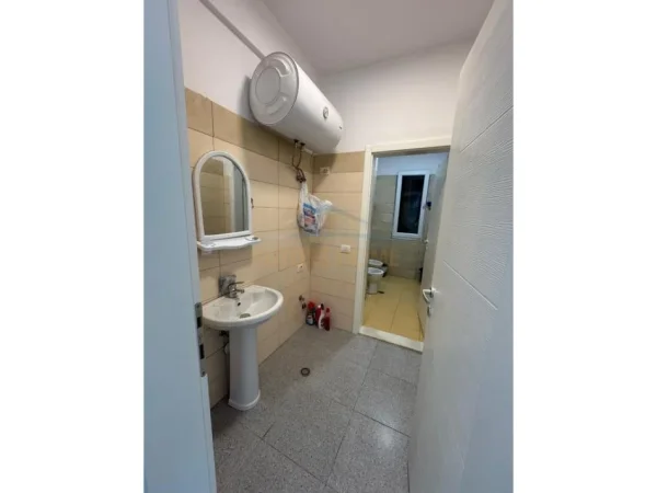Tirane, shitet apartament 2+1+Aneks+Ballkon Kati 7, 96 m² 177.000 € (OXHAKU)