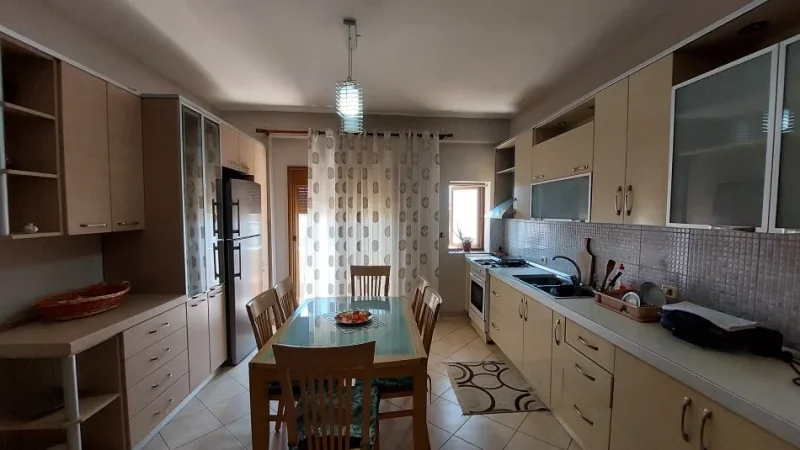 Vlore, shes apartament 2+1 Kati 5, 150.000 € 