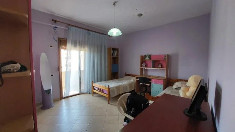 Vlore, shes apartament 2+1 Kati 5, 150.000 € 