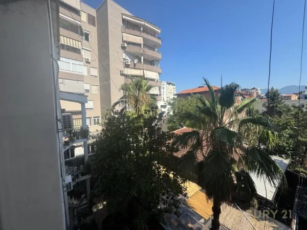 Tirane, shes apartament 3+1 Kati 4, 115 m² 320.000 € (Rruga e Elbasanit)