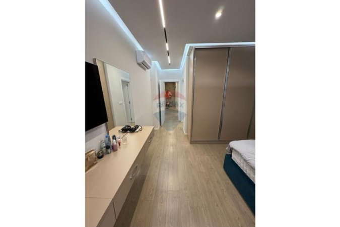Kodra e Diellit, shitet apartament 2+1 Kati 2, 110 m² 265.000 € . ID: 530391026-12