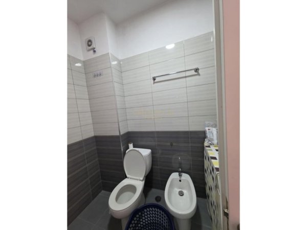 Tirane, shes apartament 1+1 Kati 4, 74 m² 100.000 € (Shkoze)