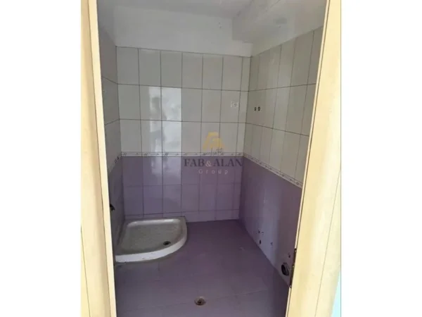 Durres, shitet apartament 2+1 Kati 9, 112 m² 247.000 € (Currila)