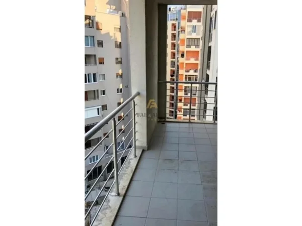 Durres, shitet apartament 2+1 Kati 9, 112 m² 247.000 € (Currila)