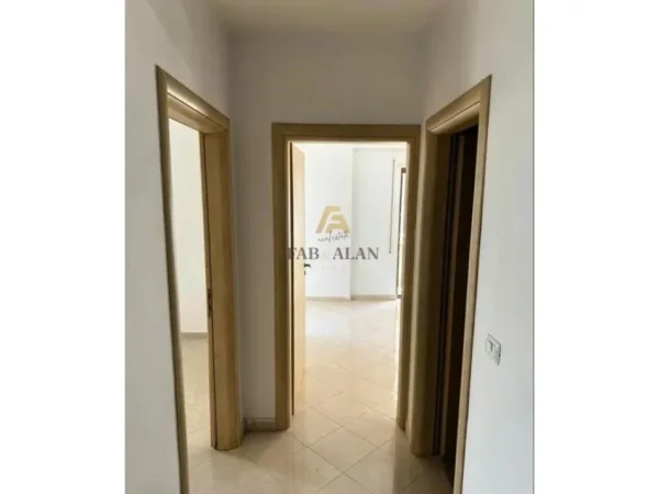 Durres, shitet apartament 2+1 Kati 9, 112 m² 247.000 € (Currila)