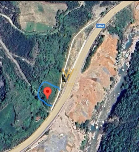 Tirane, shitet toke , 2.000 m² 200.000 € (RRUGA E ARBRIT, TUFINE)