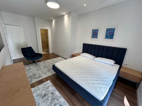Tirane, jepet me qera apartament 2+1 Kati 8, 111 m² 750 € (Kompleksi milo 2000)
