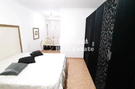 Tirane, jepet me qera apartament 2+1 Kati 3, 114 m² 700 € (Zogu i Zi)