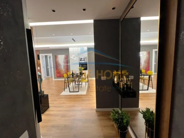 Tirane, shitet apartament 2+1 Kati 3, 110 m² 250.000 € 