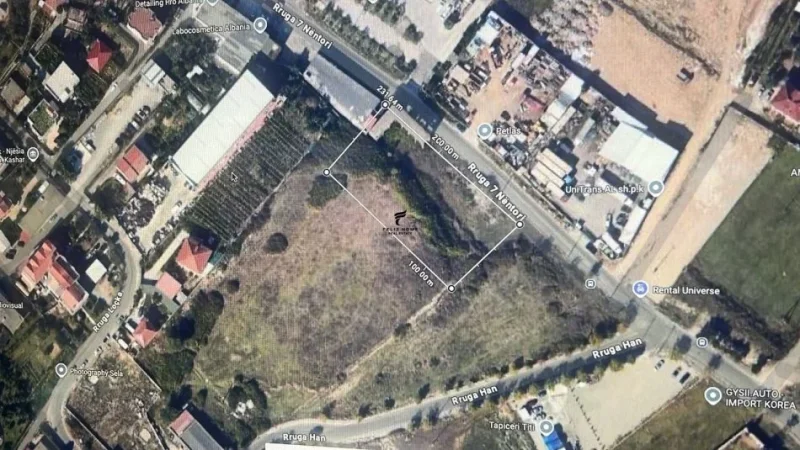 Tirane, shitet truall , 3.000 m² 9.000.000 € (RRUGA 7 NENTORI)