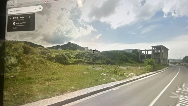 Tirane, shitet truall , 3.000 m² 9.000.000 € (RRUGA 7 NENTORI)