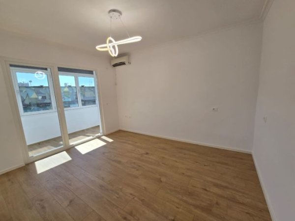 Tirane, shitet apartament 2+1+Aneks+Ballkon Kati 4, 77 m² 145.000 € (rruga e dibres)