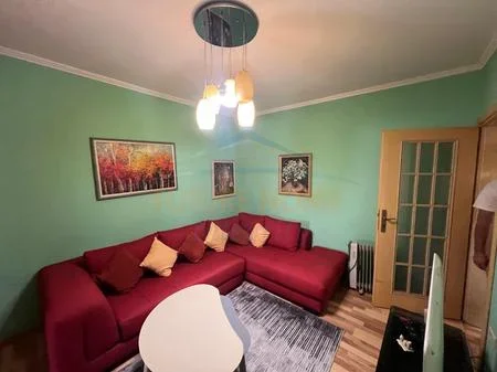Tirane, shitet apartament 2+1+Ballkon Kati 3, 42 m² 135.000 € (Rruga Fortuzi)