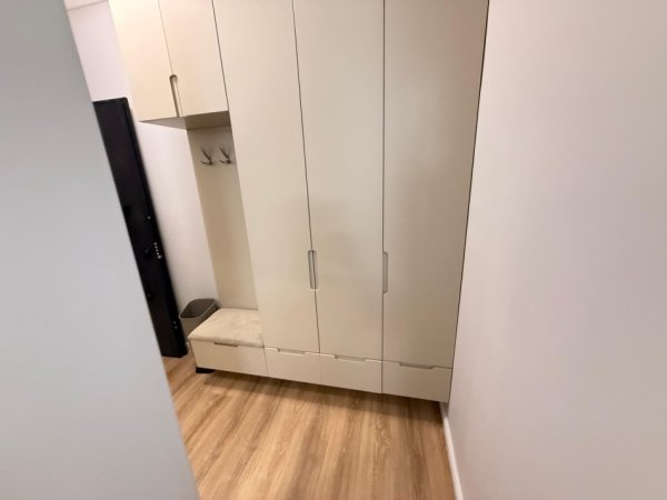 Tirane, jepet me qera apartament 2+1 Kati 4, 121 m² 700 € (Stacioni i trenit)
