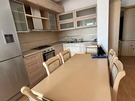 Tirane, jepet me qera apartament 2+1 Kati 6, 94 m² 480 € 