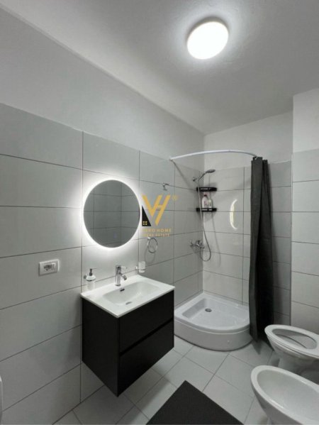 Durres, shitet apartament 2+1+Ballkon Kati 2, 95 m² 200.000 € (STACIONI I TRENIT)