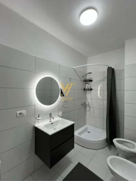 Durres, shitet apartament 2+1+Ballkon Kati 2, 95 m² 200.000 € (STACIONI I TRENIT)