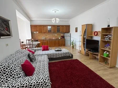 Tirane, shitet apartament 2+1+Ballkon Kati 7, 100 m² 135.000 € (5 Maji)