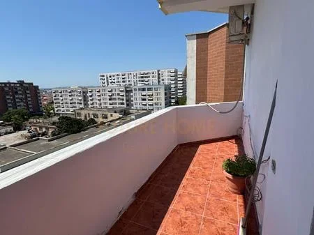 Tirane, shitet apartament 2+1+Ballkon Kati 7, 100 m² 135.000 € (5 Maji)
