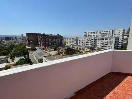 Tirane, shitet apartament 2+1+Ballkon Kati 7, 100 m² 135.000 € (5 Maji)
