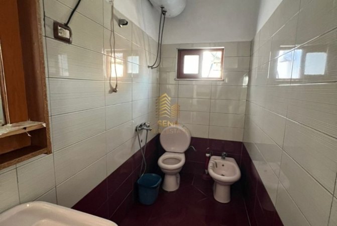 Tirane, jepet me qera Vile 1+1+Ballkon Kati 2, 65 m² 250 € (Prane Blackstone)