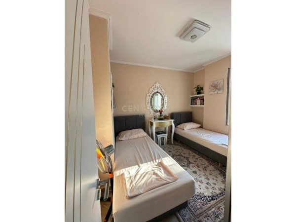 Tirane, shitet apartament 2+1 Kati 2, 130 m² 250.000 € (Tregu Elektrik)