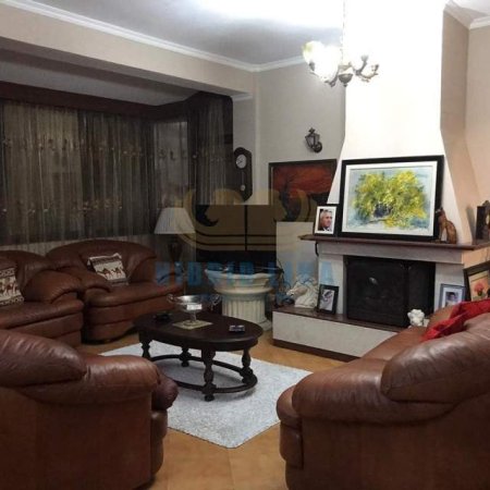 Tirane, shes apartament Kati 5, 130 m² 105.000 Euro (Laprake)