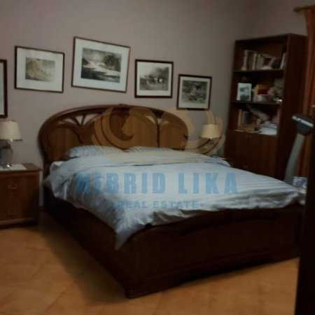 Tirane, shes apartament Kati 5, 130 m² 105.000 Euro (Laprake)