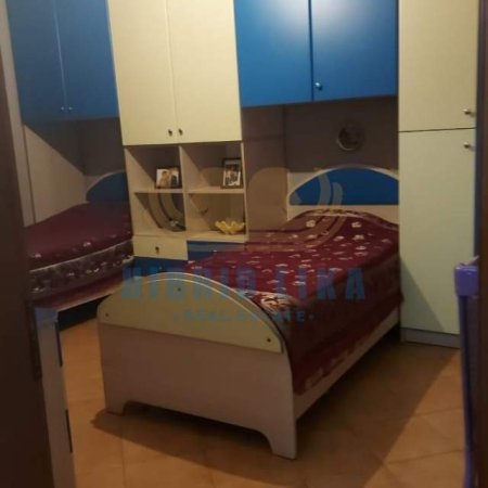 Tirane, shes apartament Kati 5, 130 m² 105.000 Euro (Laprake)