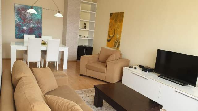 Tirane, jap me qera apartament 1+1+A+BLK Kati 4, 120 m² 500 Euro (rruga frederik shiroka)
