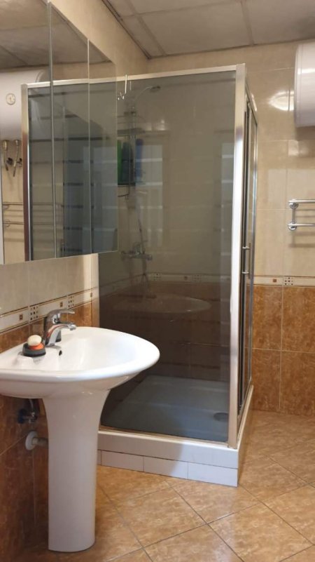 Tirane, jap me qera apartament 1+1+A+BLK Kati 4, 120 m² 500 Euro (rruga frederik shiroka)