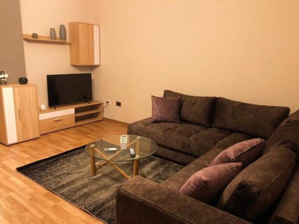 Tirane, shes apartament 2+1+BLK Kati 8, 100 m² 134.000 Euro (Shkolla e Kuqe)