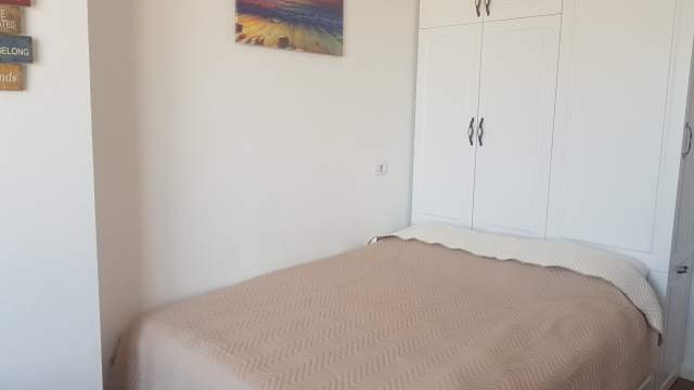 Durres, jap me qera apartament Kati 2, 29 m² 25 Euro (Shkembi Kavajes, midis hotel Bleart dhe Bel Contes)