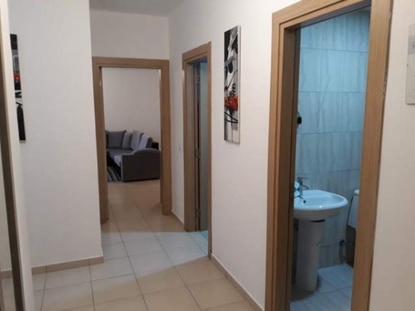 Durres, jap me qera apartament 2+1+BLK Kati 4, 110 m² 20 Euro (Rruga pavaresia)