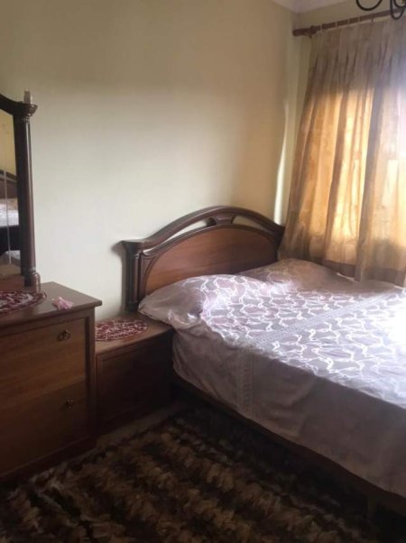 Tirane, jepet me qera apartament 2+1 Kati 4, 90 m² 400 Euro (Rruga Todi Shkurti)