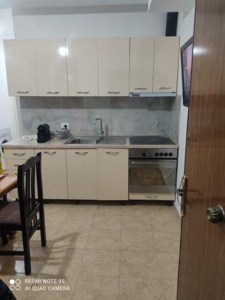 Tirane, jap me qera apartament Kati 1, 1.300 Leke (Babrru)