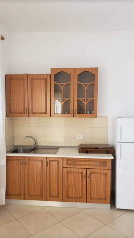 Vlore, jap me qera apartament ne plazh 20 Euro