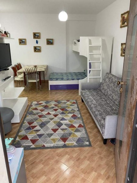 Vlore, jap me qera apartament ne plazh Kati 1, 30 Euro (Radhimë)