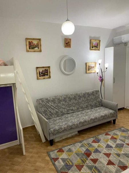 Vlore, jap me qera apartament ne plazh Kati 1, 30 Euro (Radhimë)