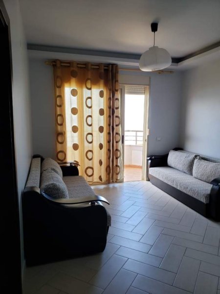 Vlore, jap me qera dhome ne plazh 1+1+BLK Kati 1, 33 m² 35 Euro (Lungo mare)