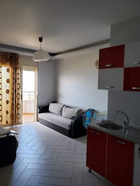 Vlore, jap me qera dhome ne plazh 1+1+BLK Kati 1, 33 m² 35 Euro (Lungo mare)