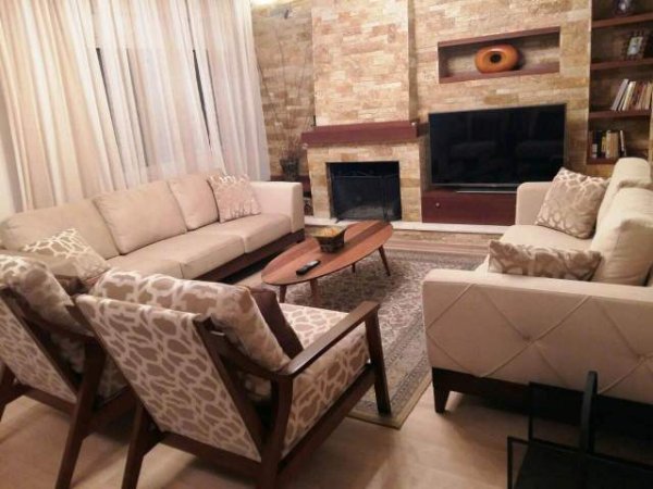 Tirane, jepet me qera apartament 2+1+A+BLK Kati 4, 120 m² 830 Euro