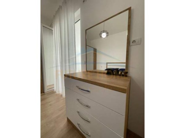 Tirane, jepet me qera apartament 2+1+BLK Kati 6, 132 m² 800 Euro (DRITAN HOXHA)