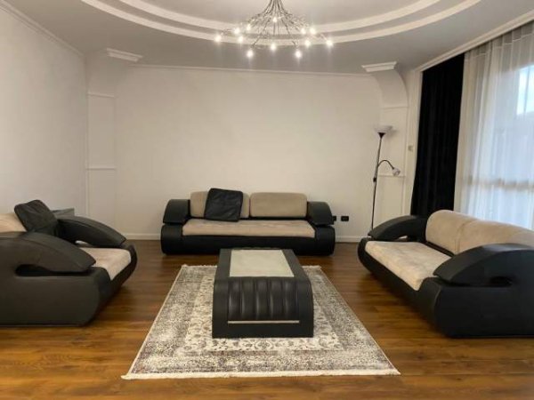 Tirane, jepet me qera apartament 3+1 Kati 6, 200 m² 2.000 Euro (Stadiumi Air Albania)