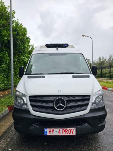 Tirane, shitet Mercedes-Benz Sprinter 313 Viti 2014, Ngrires, 15.500 Euro