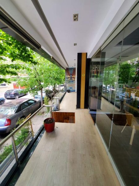 Tirane, jepet me qera lokal Kati 1, 80 m² 1.000 Euro (Haxhi Hysen Dalliu)